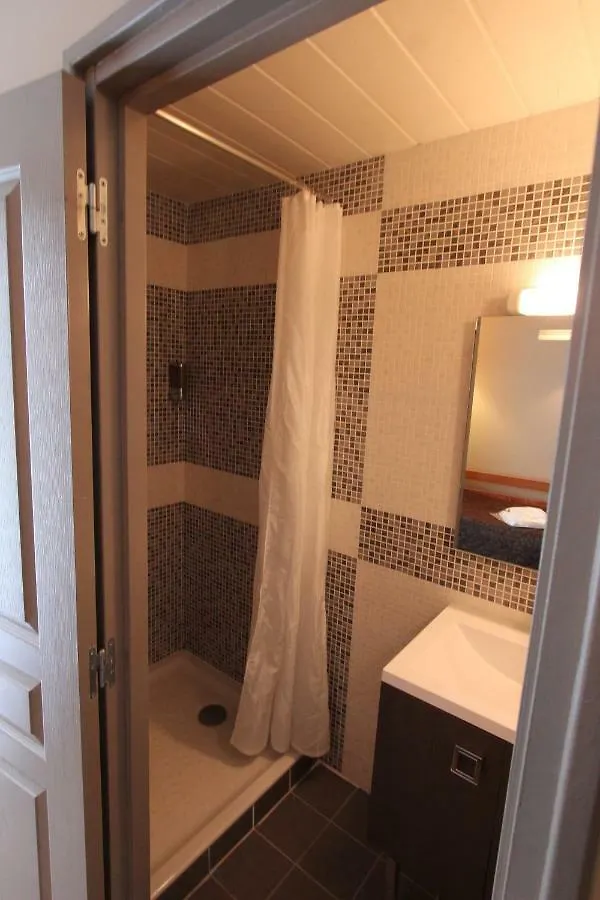 Residence Hoteliere Sarah Bernard Le Palais 0*,