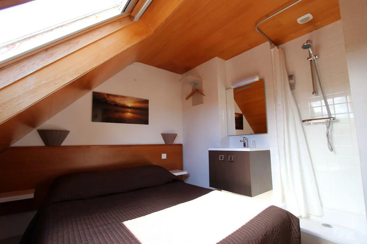 Residence Hoteliere Sarah Bernard Le Palais 0*,  Frankrike