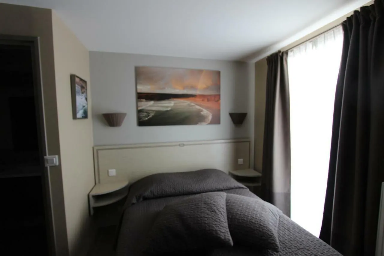 Residence Hoteliere Sarah Bernard Le Palais 0*,