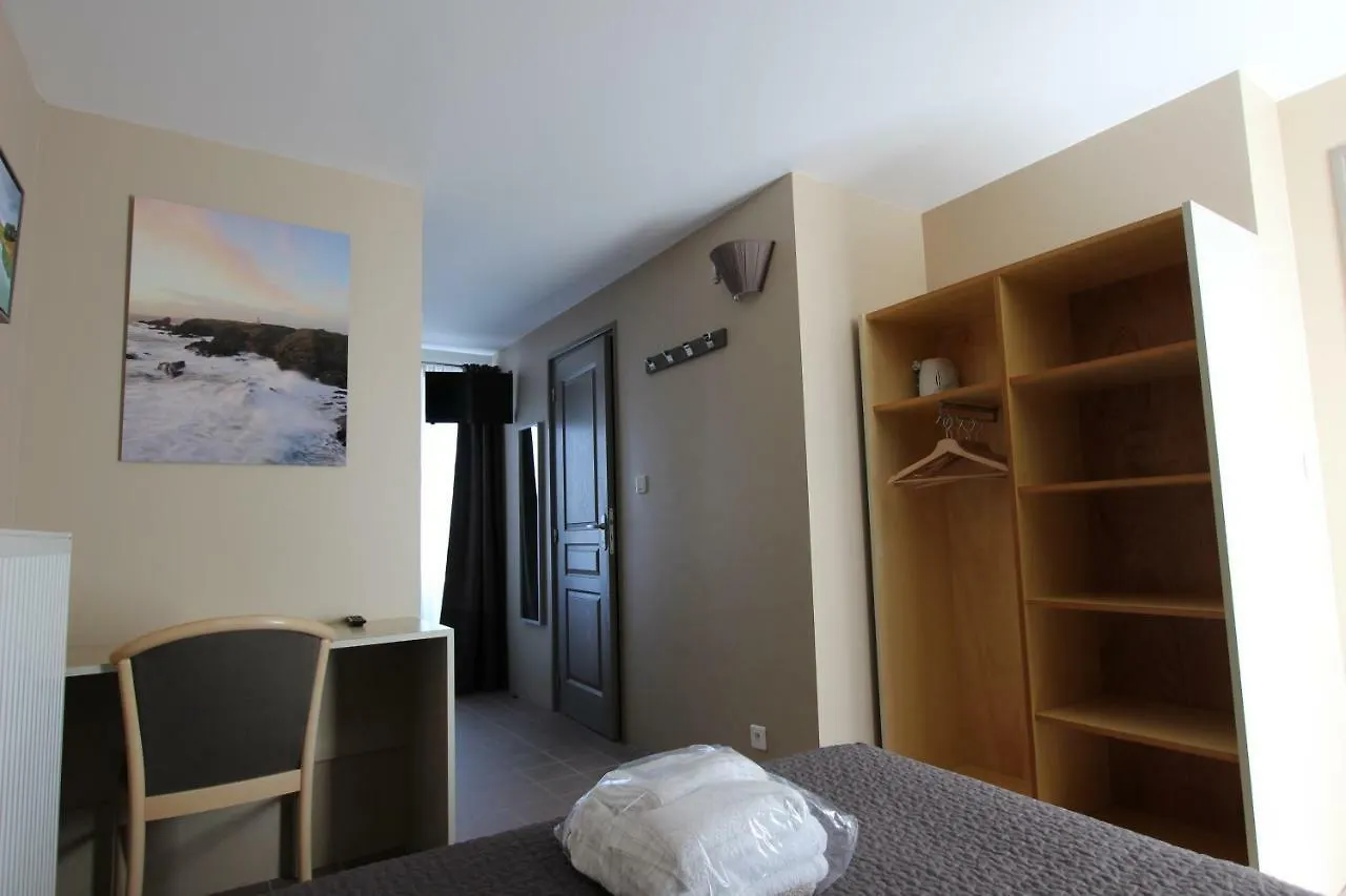 Residence Hoteliere Sarah Bernard Le Palais 0*,  Frankrike